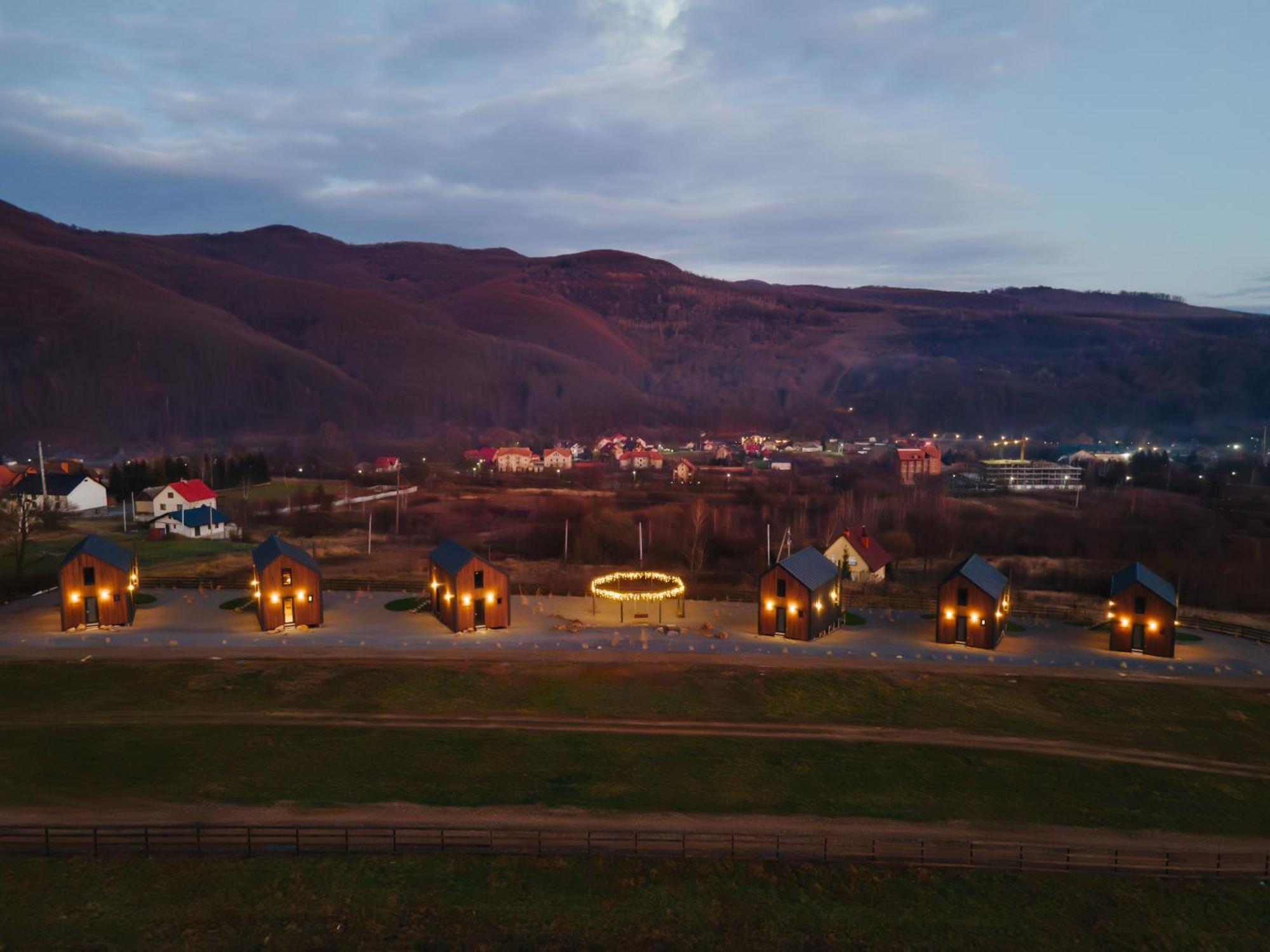Комплекс Відпочинку Крихая Villa Királyfiszállás Kültér fotó